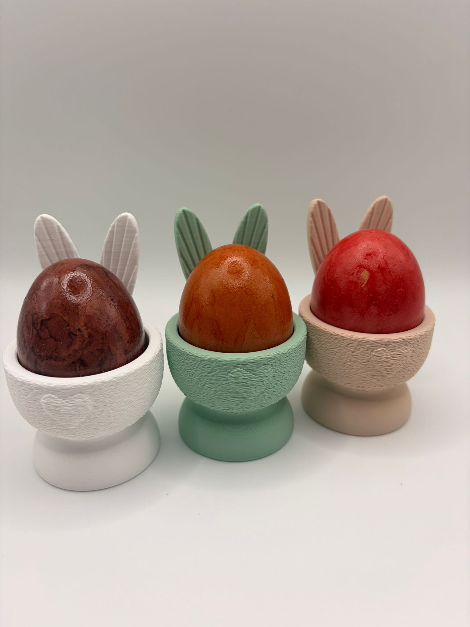 Osterhasen Eierbecher 3er Set - Süße Osterdeko für den Frühstückstisch