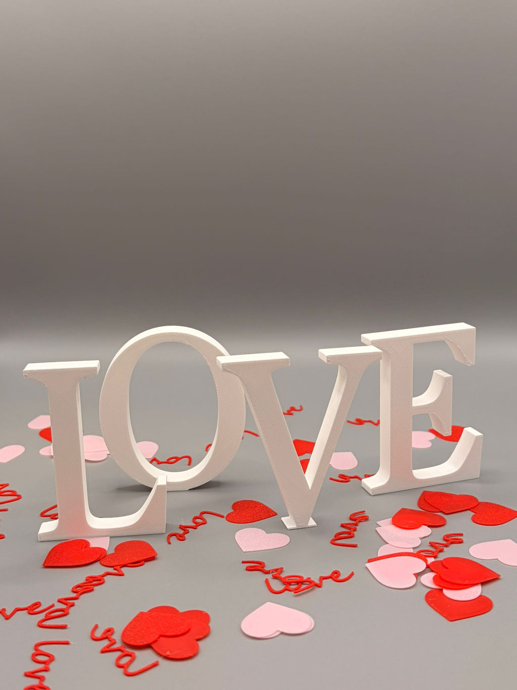 LOVE Aufsteller – moderne Liebesdeko deko für Valentienstag 